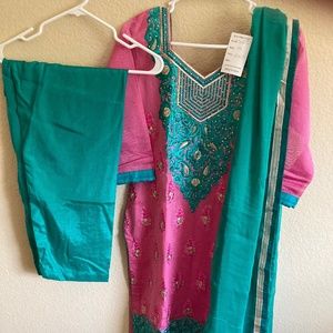 Ahlishan Collections Women's 3-Piece Pakistani Outfit (Kurta, Pants, Dupatta)